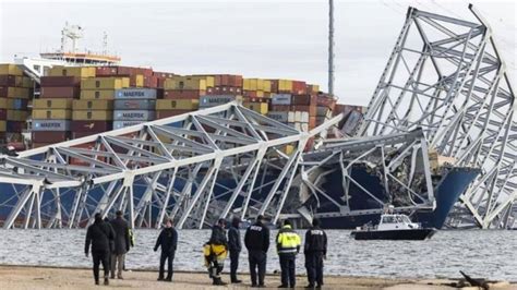 bridge collapsed today in mexico